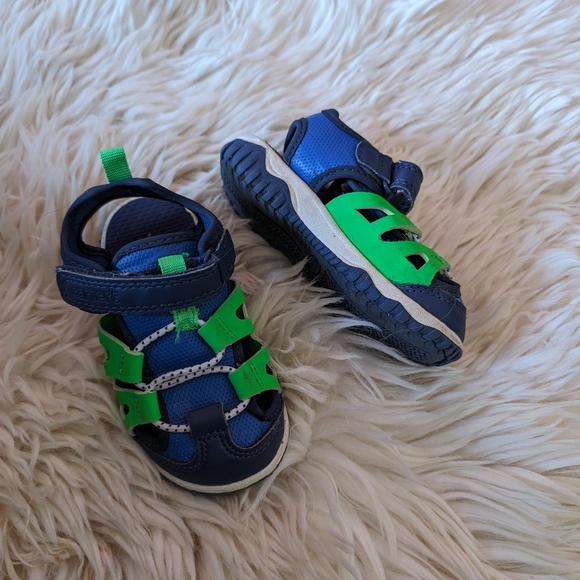 CARTERS - Shay Play Shorts Sandal - Picture 2 of 5